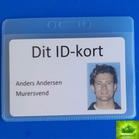 ID-Kortholder-ECO-bloed-plast-vandret